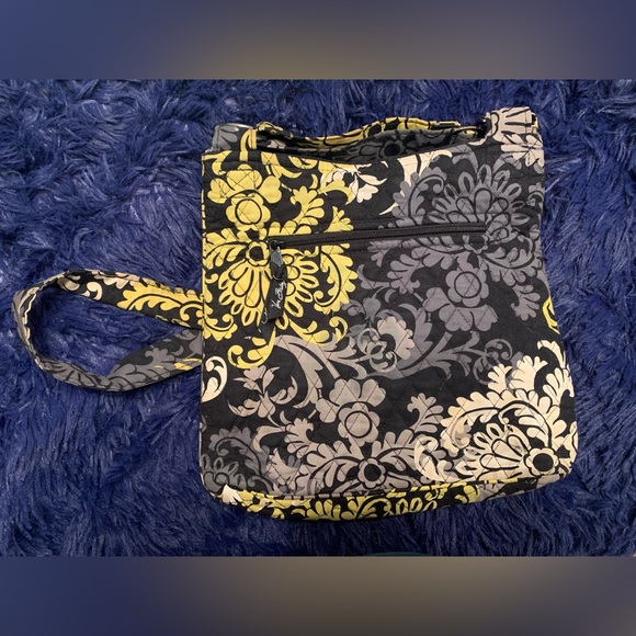 Vera Bradley Hipster Crossbody Bag Baroque Pattern, Retired Winter 2010 - Picture 3 of 3